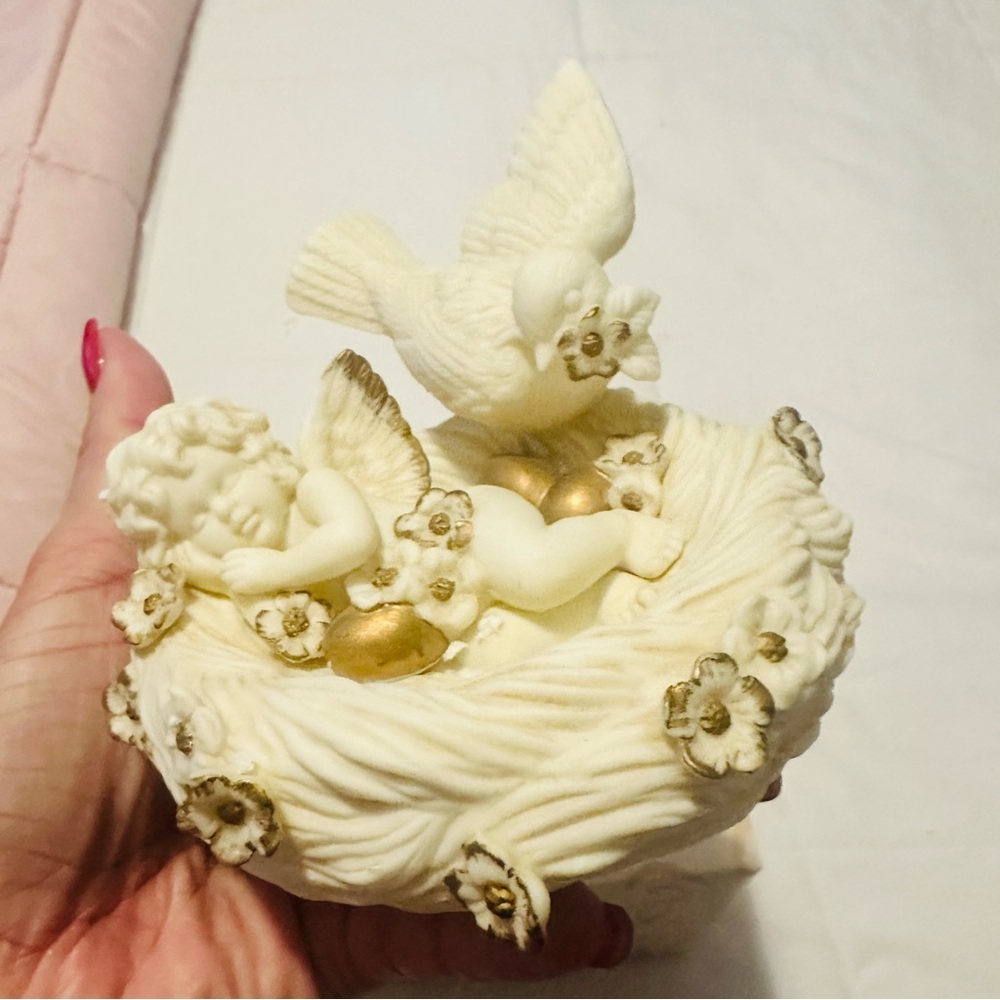 Rare San Francisco Music Box Co Angel Cherub & Dove Figurine w/ Box | Vintage - Picture 2 of 12